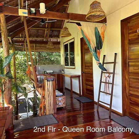 Wayans Siargao Homestay Генерал-Луна Номер фото