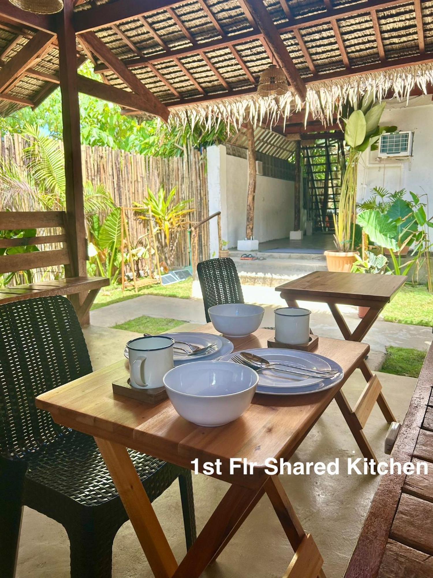 Wayans Siargao Homestay Генерал-Луна Экстерьер фото